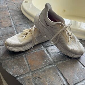 Women’s hoka Ivory running athletic shoe sz 10